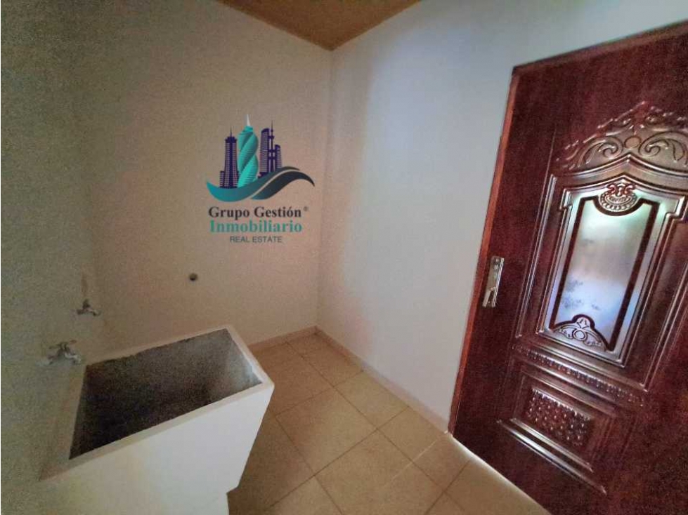 VENDO CASA NUEVA EN LOTE DE 1895M2 - 4
