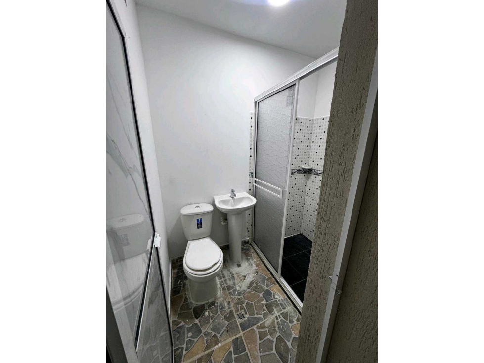 Vendo casa oriente de cali barrio el poblado 2 pisos independientes — foto 6