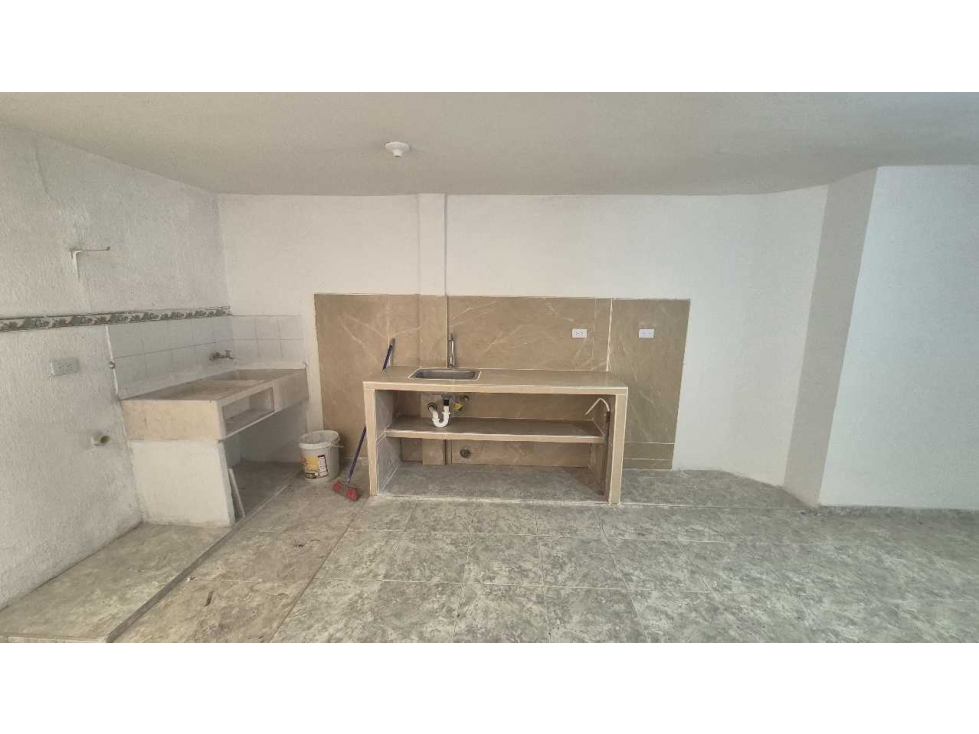 Vendo casa oriente de cali morichal de confandi 2 pisos con terraza — foto 5