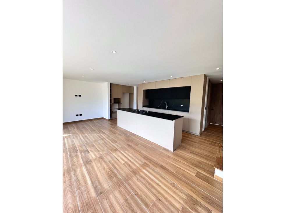 Vendo casa para estrenar en La Argentina, El Retiro