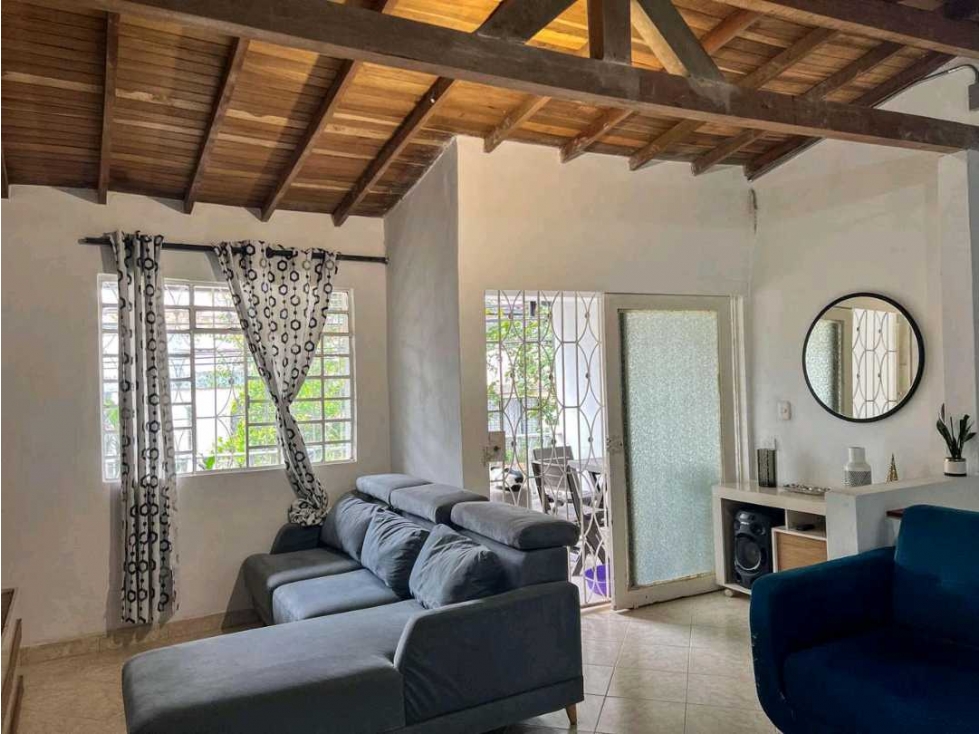 VENDO CASA PISO 2 EN VILLA HERMOSA