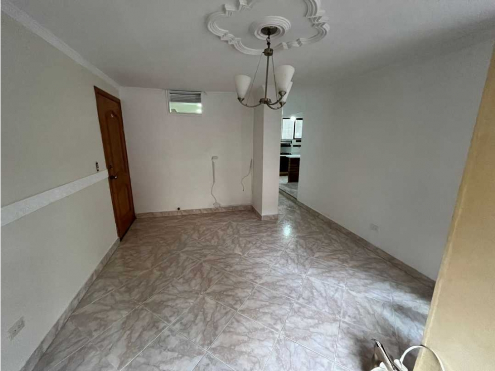 VENDO CASA PRIMER PISO EN LA AMÉRICA SECTOR SANTA MÓNICA — foto 2