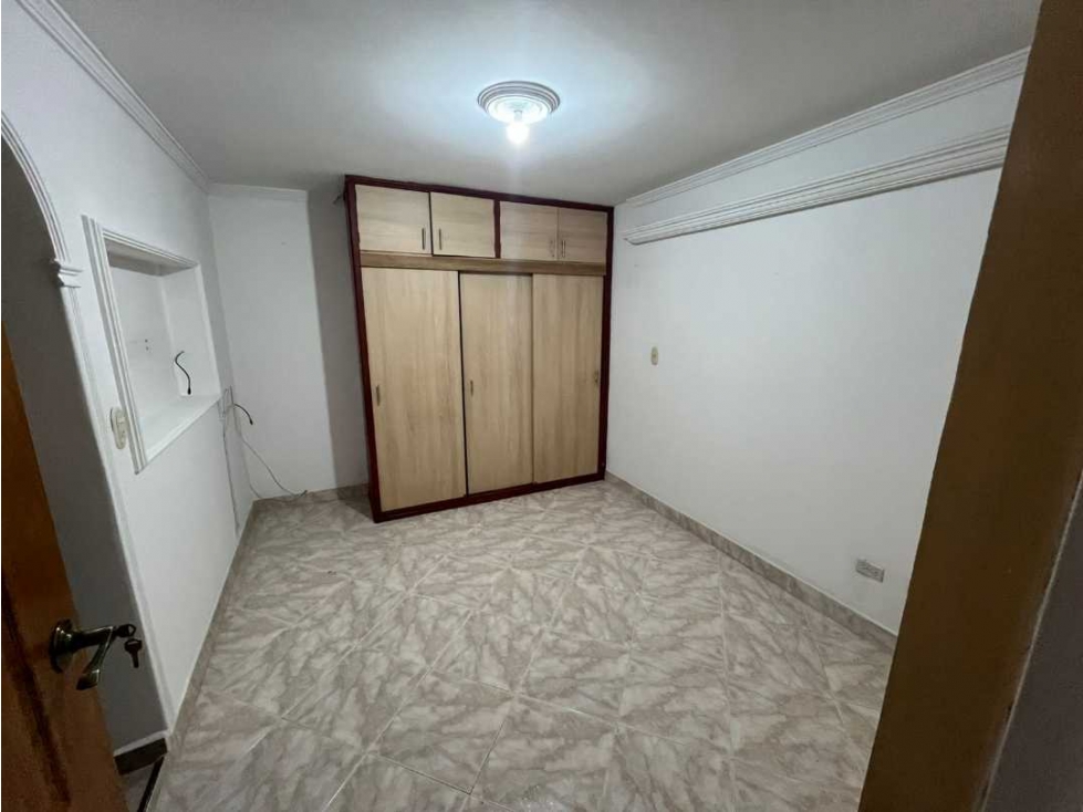 VENDO CASA PRIMER PISO EN LA AMÉRICA SECTOR SANTA MÓNICA — foto 3