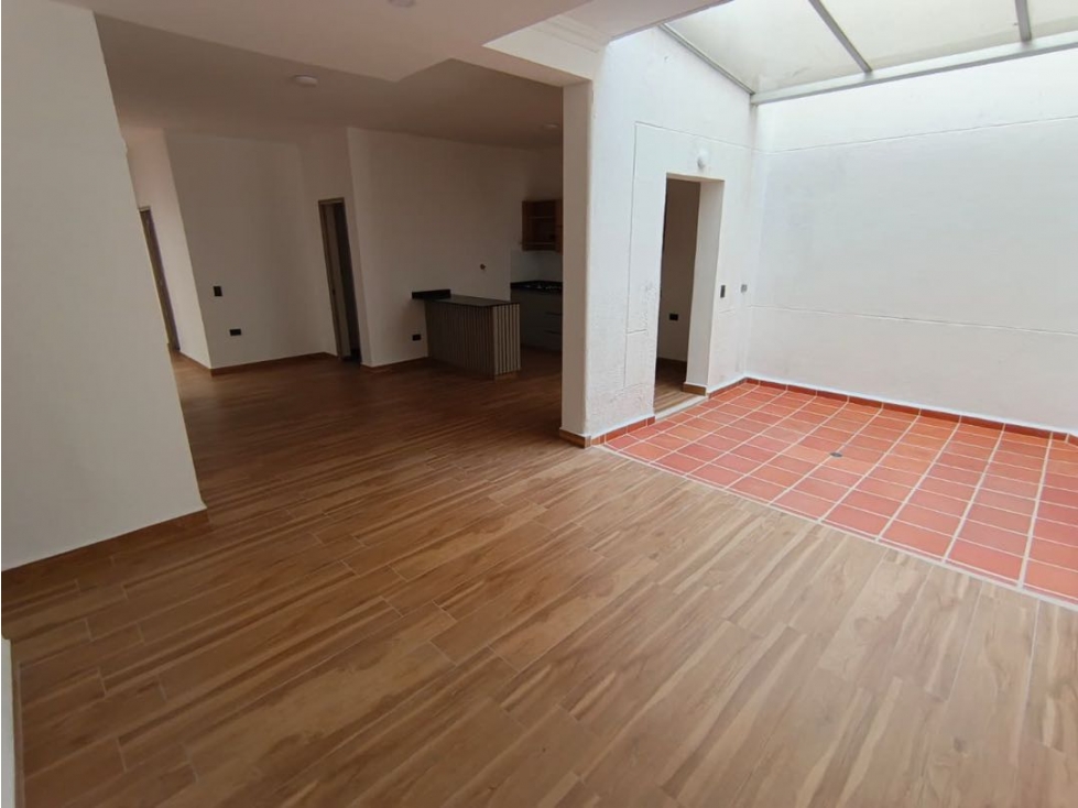 Vendo casa primer piso en PH