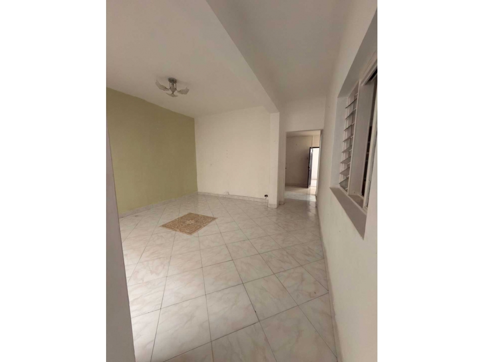 VENDO CASA PRIMER PISO EN SANTA MONICA1