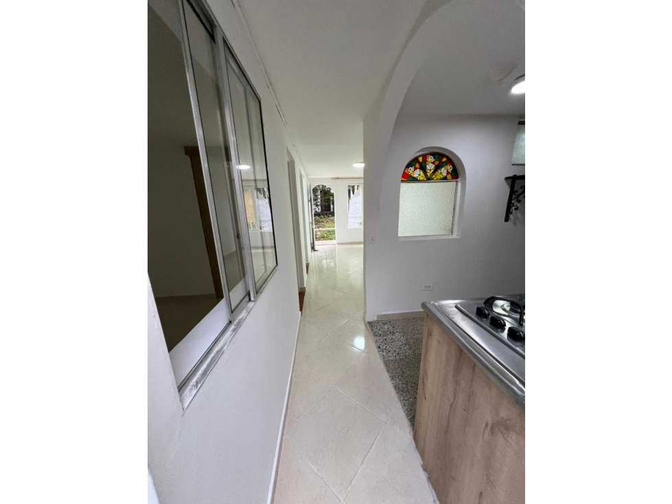 VENDO CASA PRIMER PISO LÓPEZ DE MESA CERCA A LA CARRERA 65