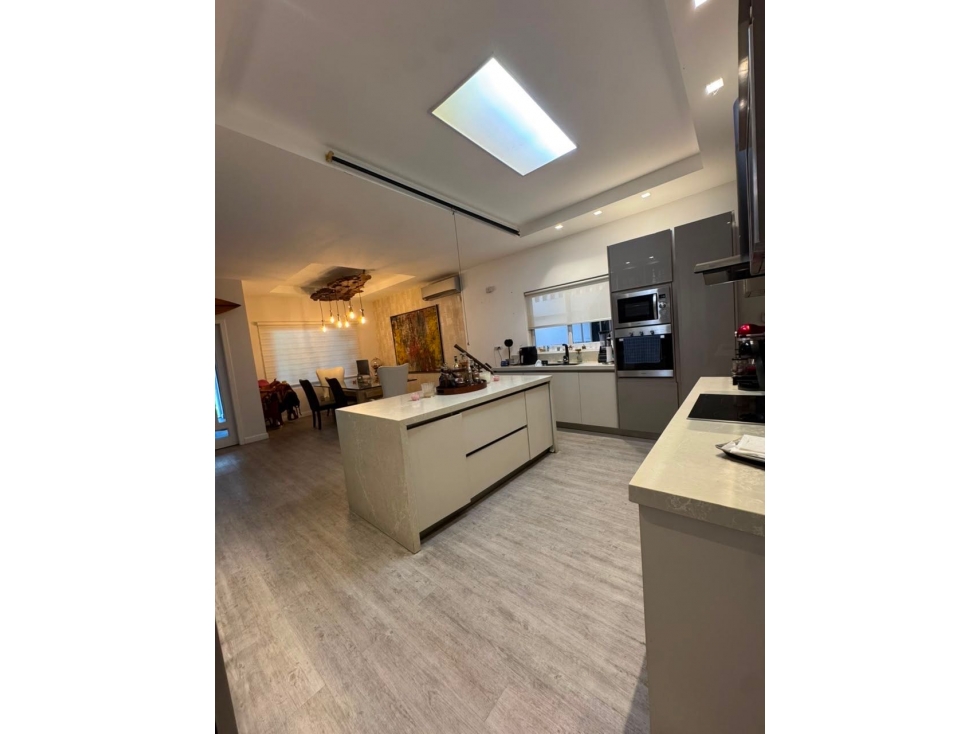 Vendo casa reformada en Sunset Coast!