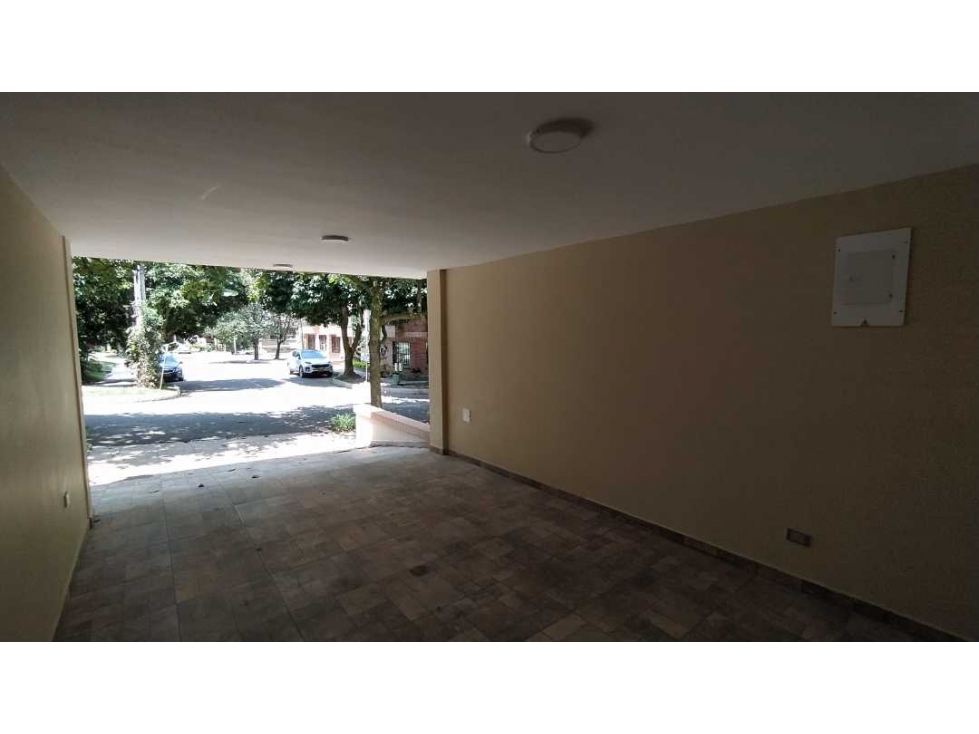 Vendo casa remodelada - 2