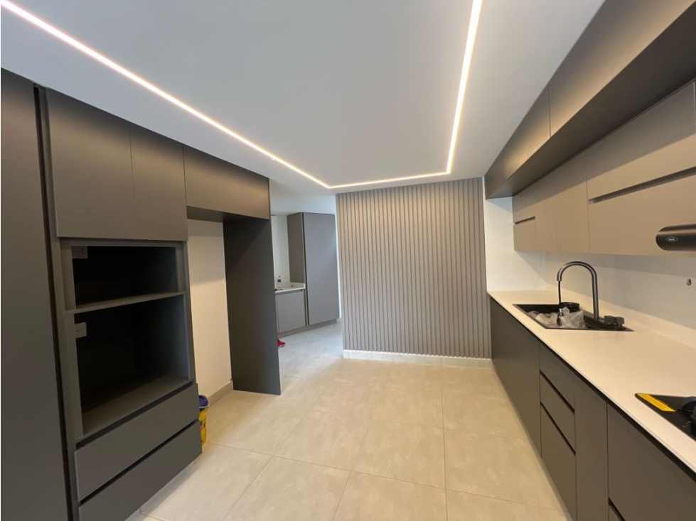 VENDO CASA REMODELADA EN EL POBLADO LOMA LOS BALSOS — foto 2