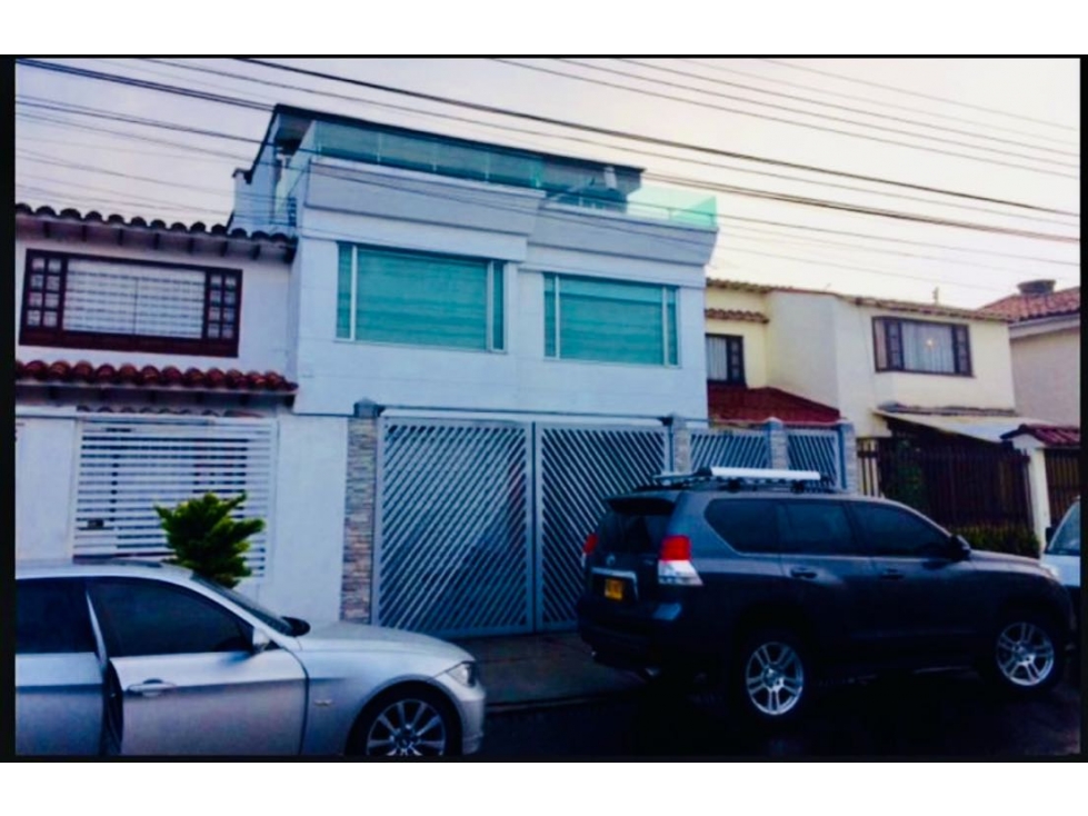 VENDO CASA REMODELADA RENTANDO BATÁN