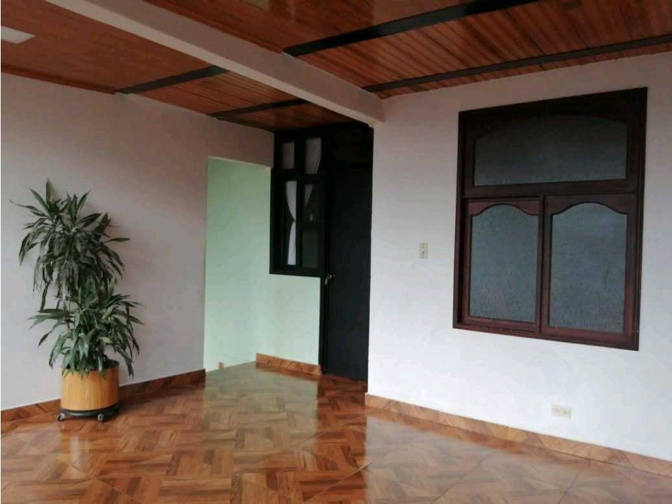 VENDO CASA RENTABLE CON LICENCIA EN PORTAL AMERICAS KENNEDY BOGOTA — foto 4