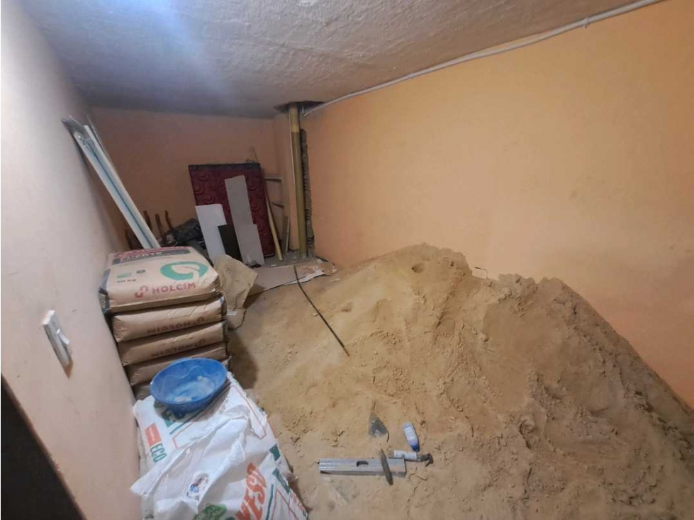 VENDO CASA RENTABLE EN BOSA ESCOCIA — foto 5