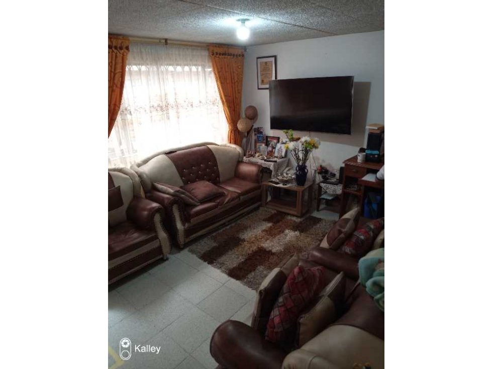 VENTA DE CASA RENTABLE EN CATALINA KENNEDY NEGOCIABLE - 6