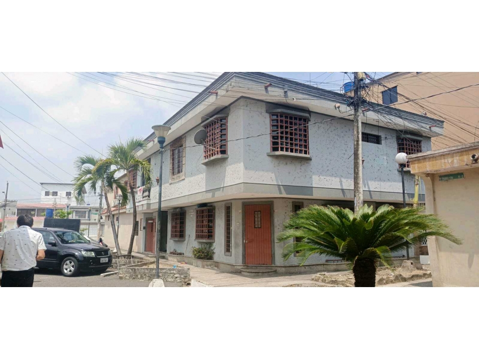 VENDO CASA RENTERA ESQUINERA SAUCES 8