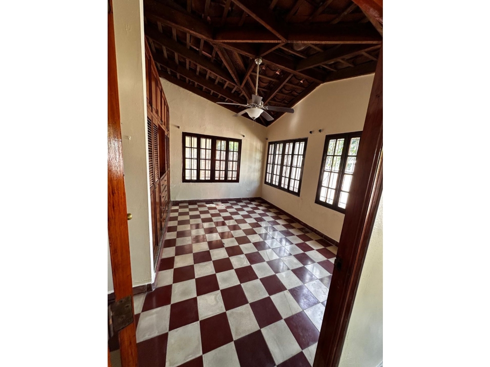 VENDO CASA RESIDENCIAL EN LA VILLA DE LOS SANTOS 200M2 JP - 2
