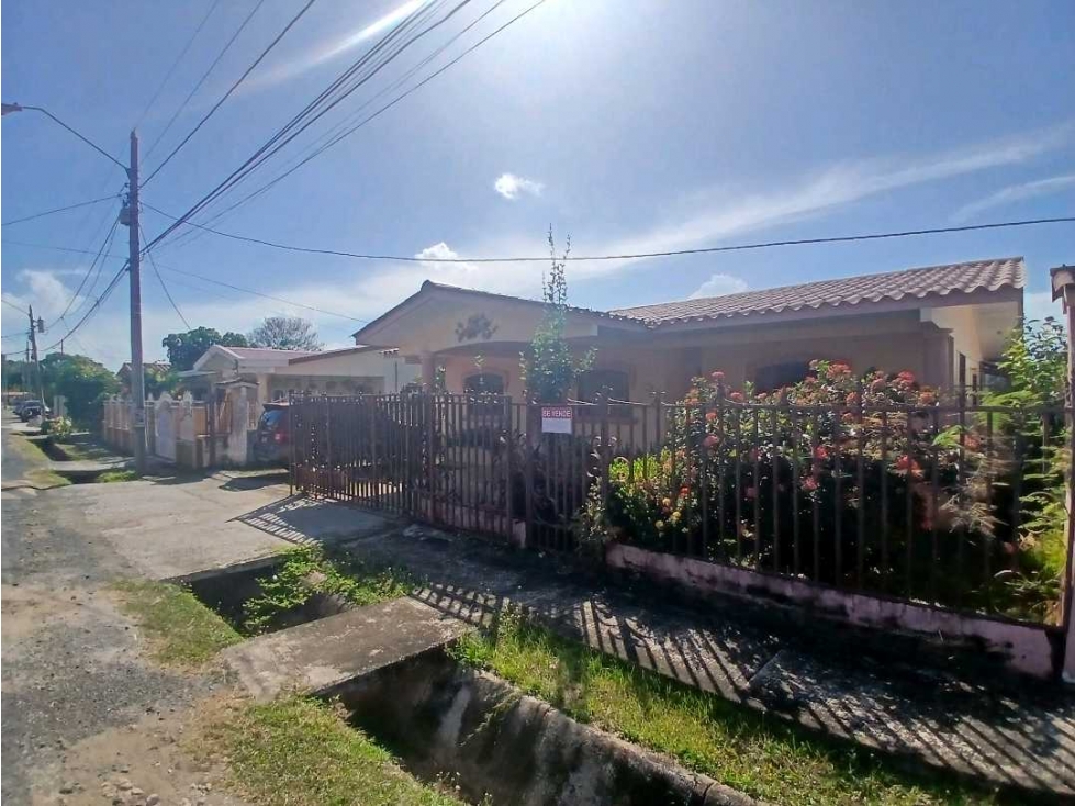 VENDO CASA RESIDENCIAL FUENTES DE LA VILLA - LA VILLA DE LOS SANTOS - 2