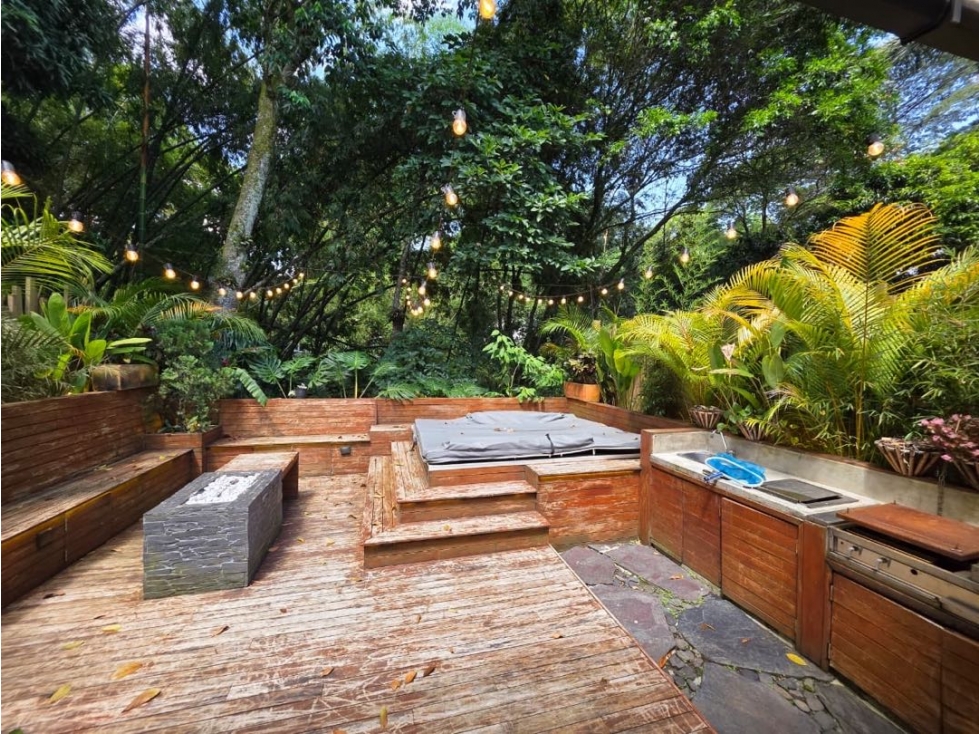 VENDO CASA SAN LUCAS REFORMADA