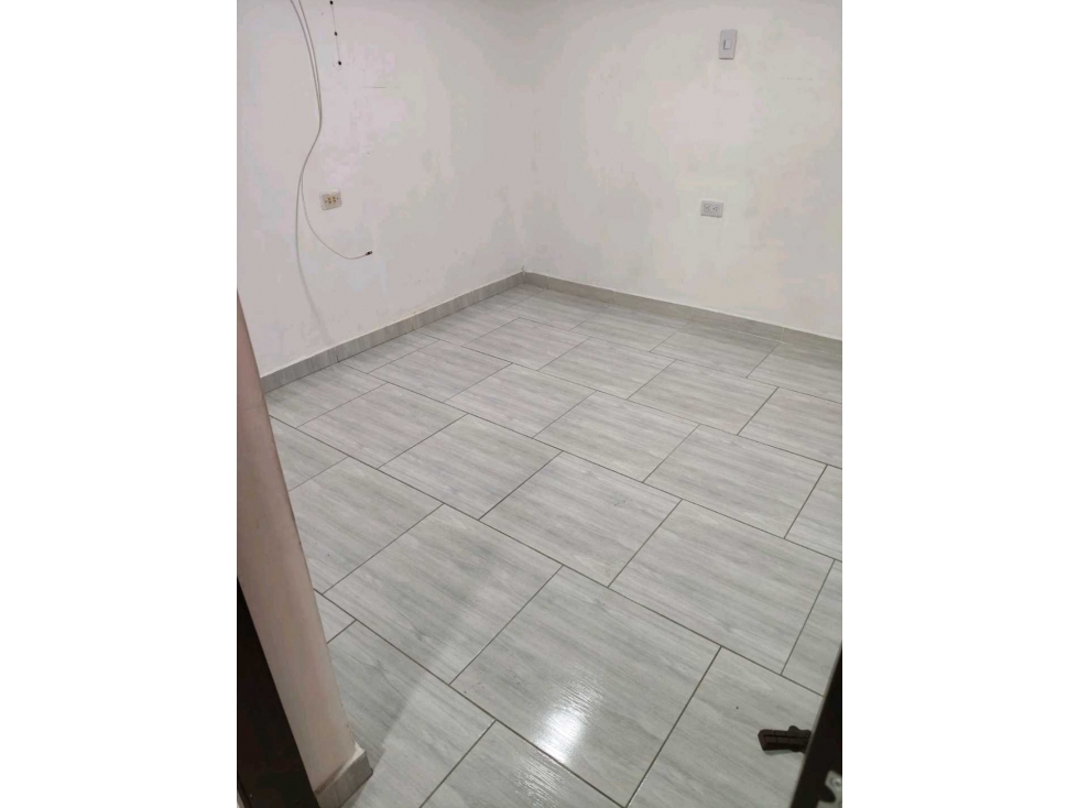 VENDO CASA SEGUNDO PISO GRAN AVENIDA BELLO — foto 3