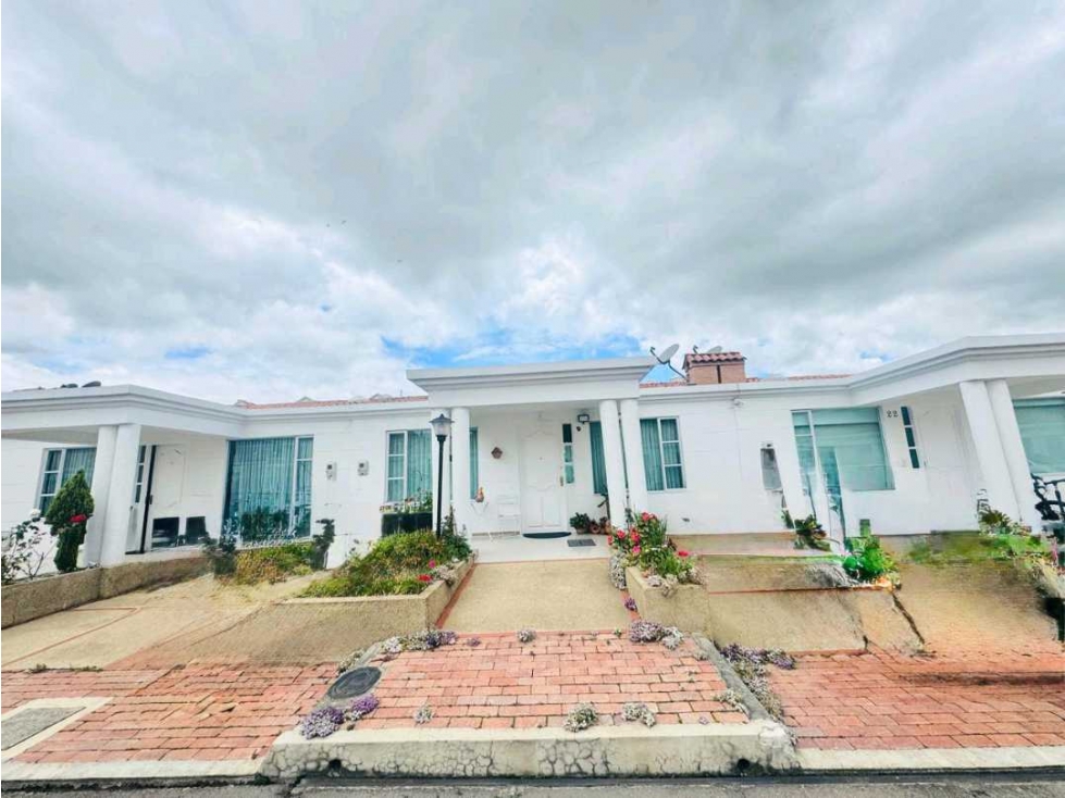 Vendo Casa de un piso en Zipaquirá en Conjunto cerrado.