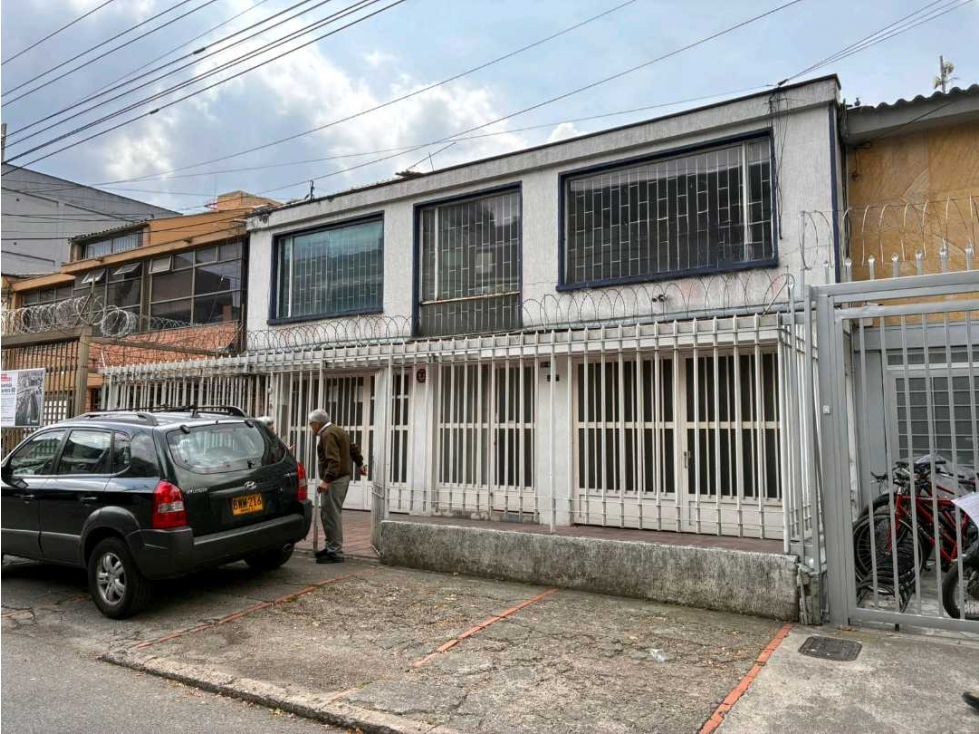 VENDO CASA/ TERRENO EN LA CASTELLANA