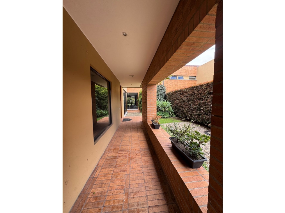 Vendo casa tipo L.en Fontanar con lote grande e independiente — foto 5