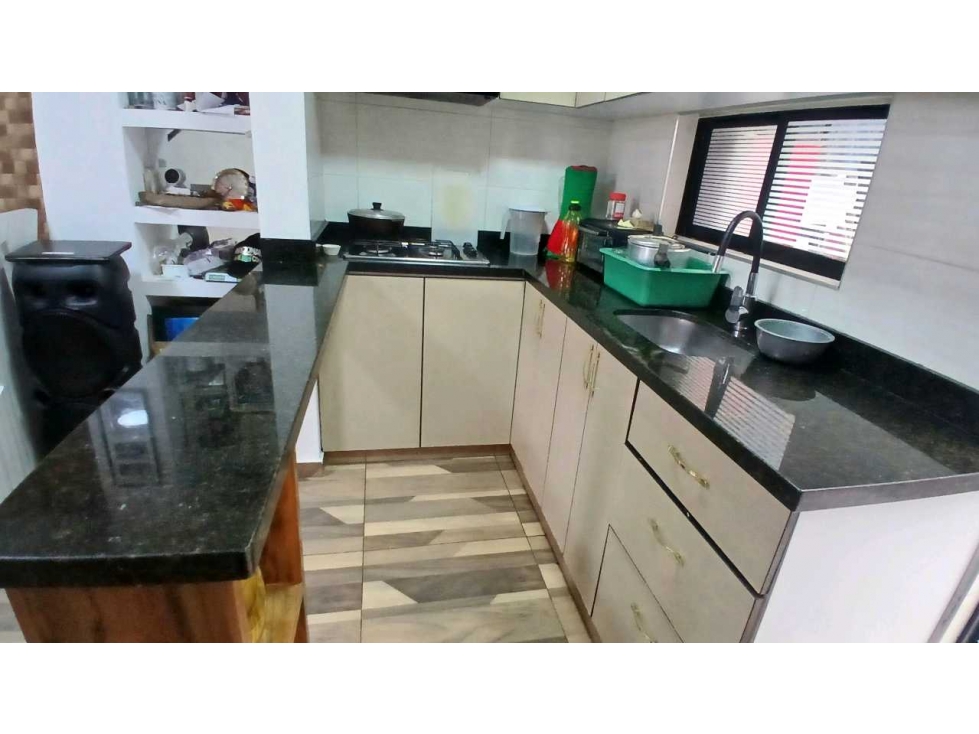 VENDO CASA DE TRES NIVELES EN CHIA CONJUNTO CERRADO . — foto 2