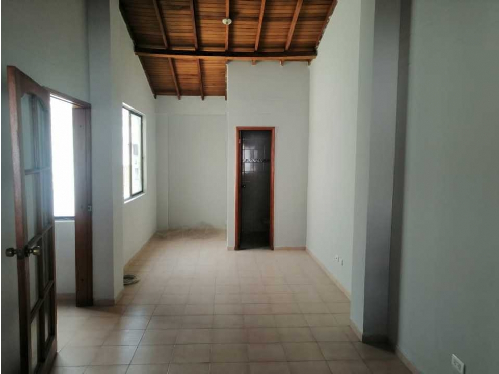 VENDO CASA TRES NIVELES EN CORALES PEREIRA — foto 4