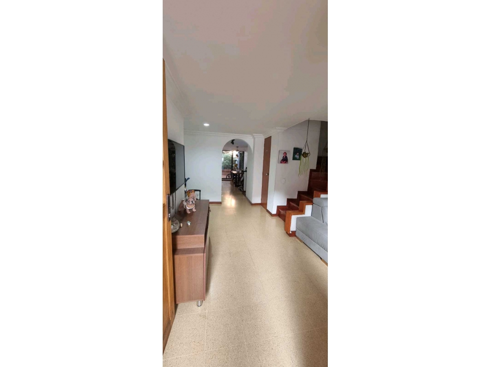 VENDO CASA UNIDAD CERRADA EN CALASANZ