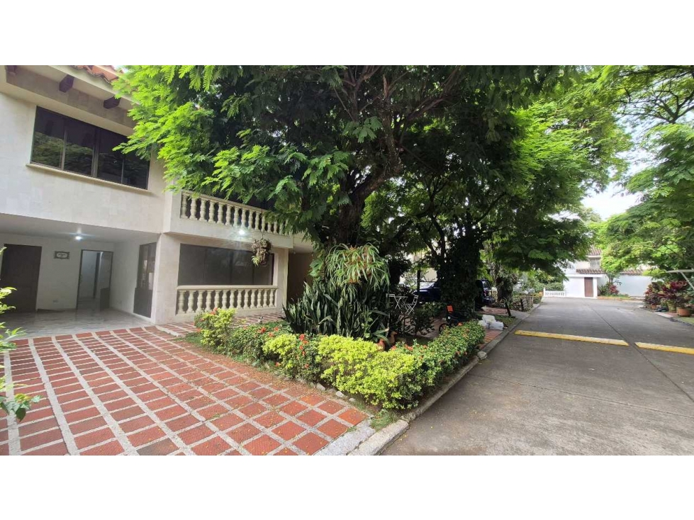 Vendo casa unidad cerrada en el sur de cali barrio bosques del limonar — foto 2