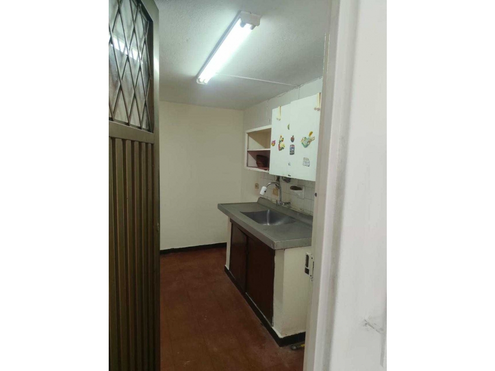 VENDO CASA UNIFAMILIAR 2 Pisos B/Los Álamos. Área 114m² — foto 4