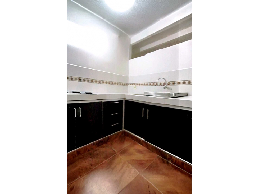 VENDO CASA UNIFAMILIAR BUENOS AIRES A 2 MIN DEL CC. LA CENTRAL NO AIRE — foto 3