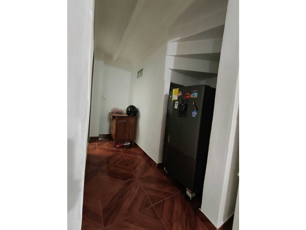 VENDO CASA UNIFAMILIAR BUENOS AIRES A 2 MIN DEL CC. LA CENTRAL NO AIRE — foto 5