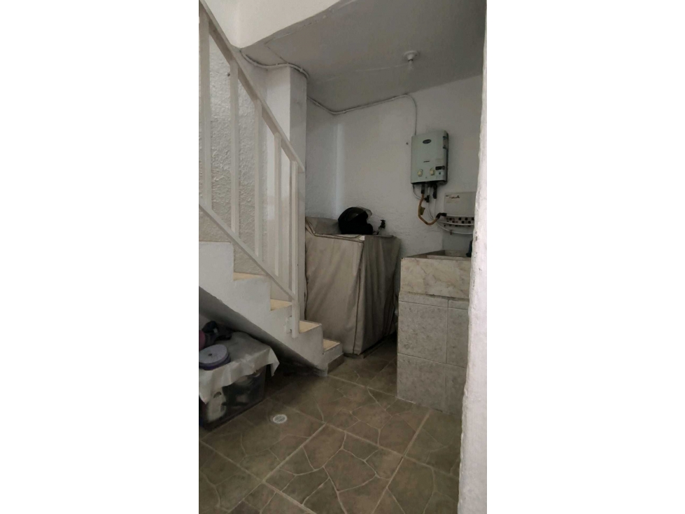 VENDO CASA UNIFAMILIAR BUENOS AIRES A 2 MIN DEL CC. LA CENTRAL NO AIRE — foto 6