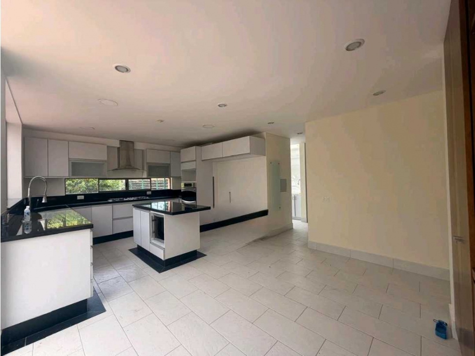 VENDO CASA EN LOTE INDEPENDIENTE EN CONJUNTO EN LA VIA GUAYMARAL — foto 3