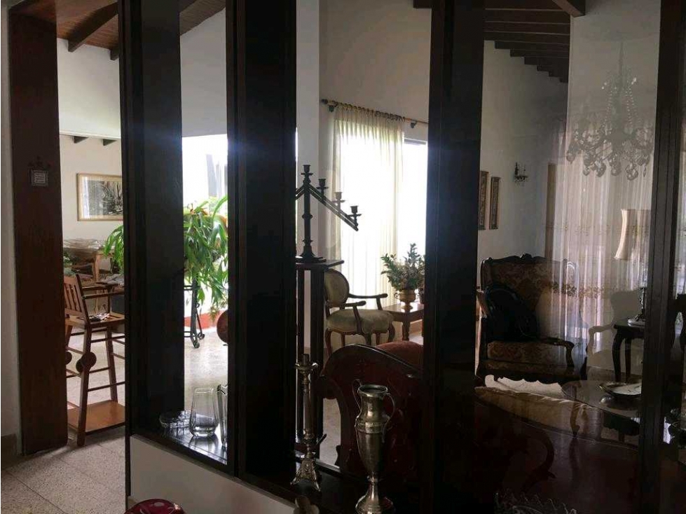 VENDO CASA UNIFAMILIAR EN MEDELLIN EL VELODROMO — foto 6