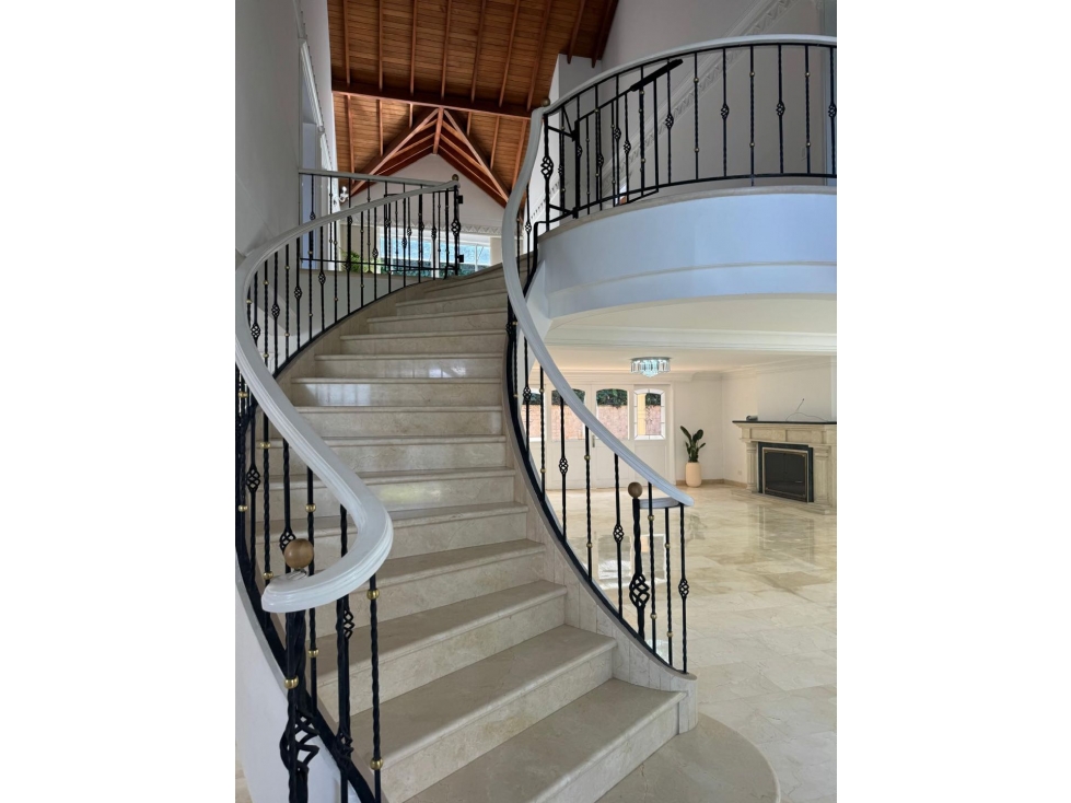 Vendo Casa Unifamiliar en Medellín Poblado San Lucas — foto 2