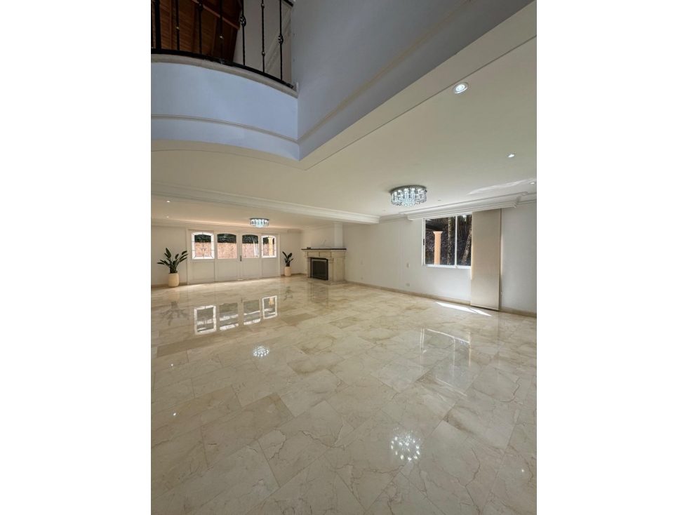 Vendo Casa Unifamiliar en Medellín Poblado San Lucas — foto 4