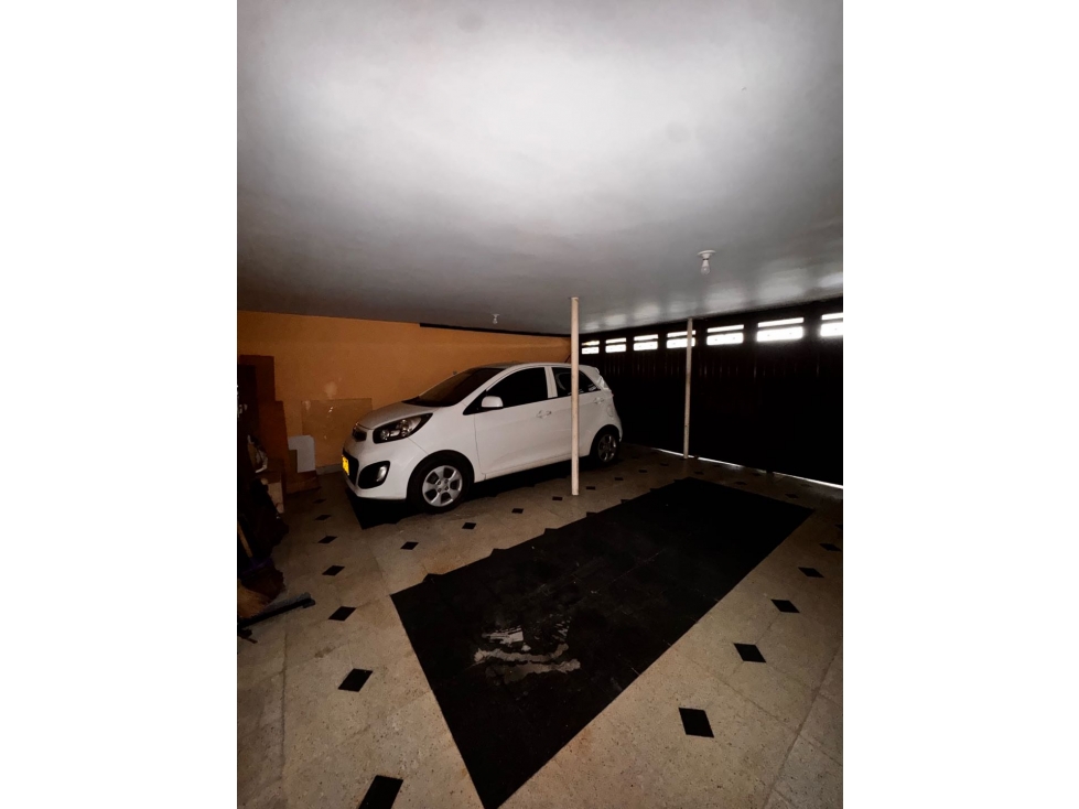 Vendo casa Unifamiliar en Medellín barrio Simón Bolívar — foto 6