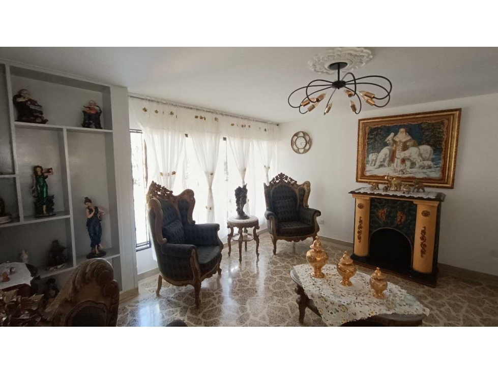 VENDO CASA UNIFAMILIAR EN SIMON BOLIVAR SECTOR RESIDENCIAL REMODELADA
