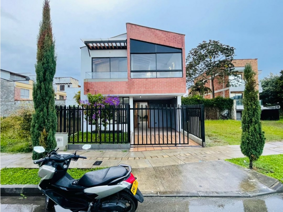VENDO CASA UNIFAMILIAR EN UNIDAD ABIERTA - LA CEJA ANTIOQUIA