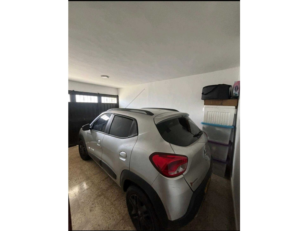 VENDO CASA UNIFAMILIAR EN VILLA HERMOSA MEDELLÍN