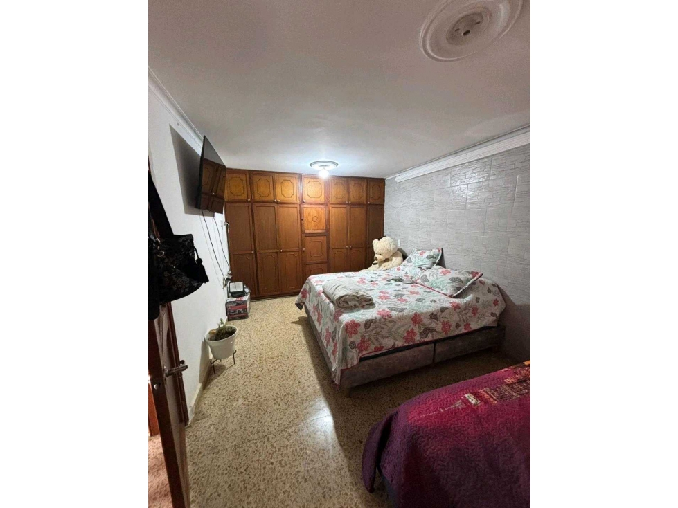 VENDO CASA UNIFAMILIAR EN VILLA HERMOSA MEDELLÍN — foto 6