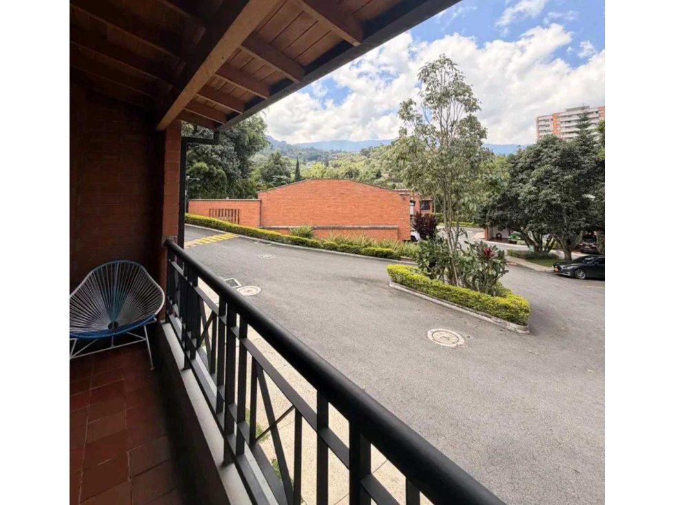 VENDO CASA UNIFAMILIAR UNIDAD ENVIGADO LA SEBASTIANA