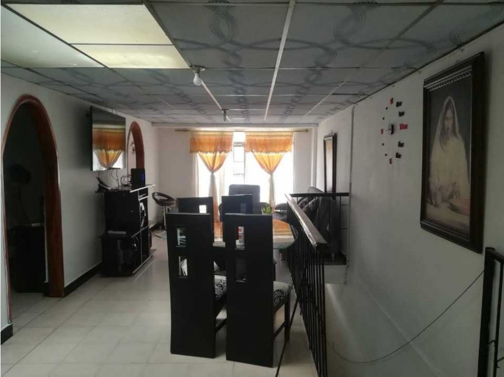 Vendo casa vehicular de dos pisos independientes