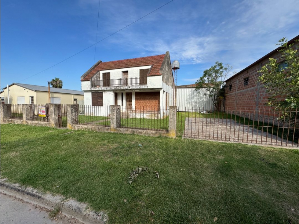 Vendo Casa y Galpón en Caseros, Entre Ríos. - 3