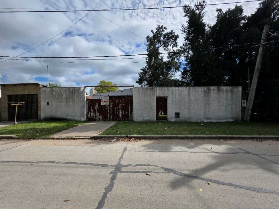 Vendo Casa y Salón en Concepción del Uruguay, Entre Ríos — foto 2