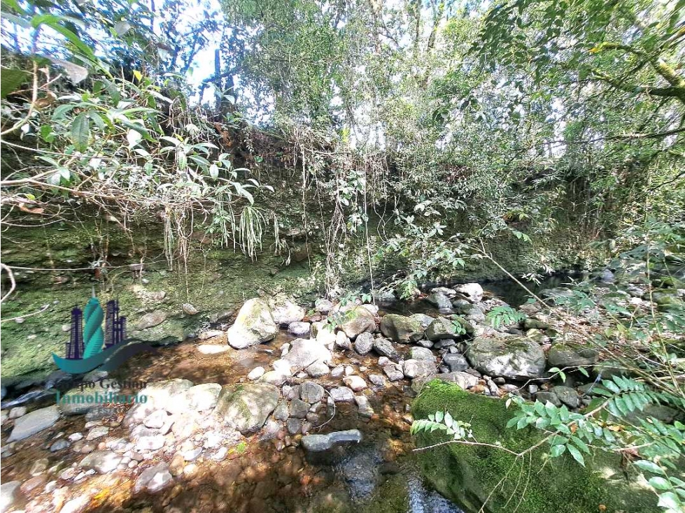 VENDO CASA Y TERRENO DE 1856M2 BORDEADO X RIO EN BOQUERON - 2
