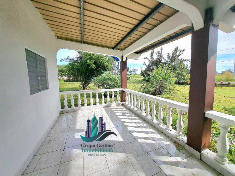 VENDO CASA Y TERRENO DE + 3HECTAREAS - 2