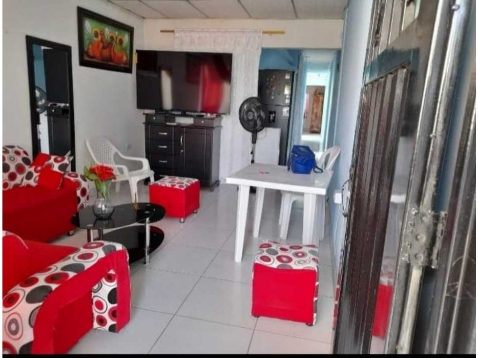 Vendo casal oriente de cali barrio alfonso lopez 2 pisos independiente — foto 2