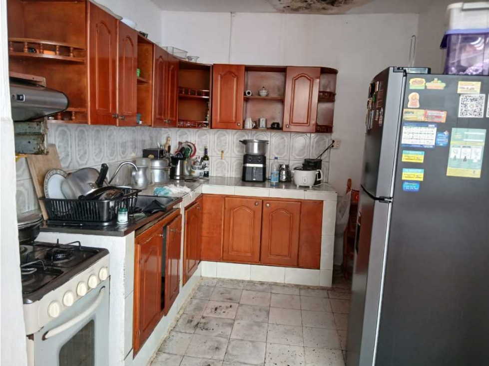 VENDO CASALOTE EN LA AMÉRICA SECTOR DANUBIO — foto 3